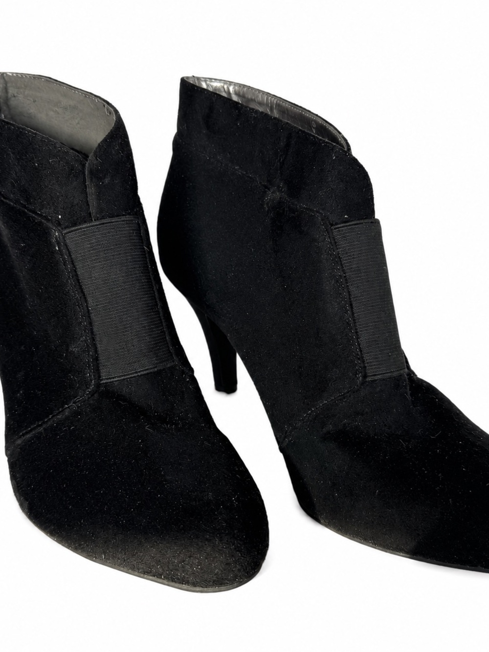 Adrienne Vittadini Black Suede Ankle Booties Heels – Never Worn. Size 7